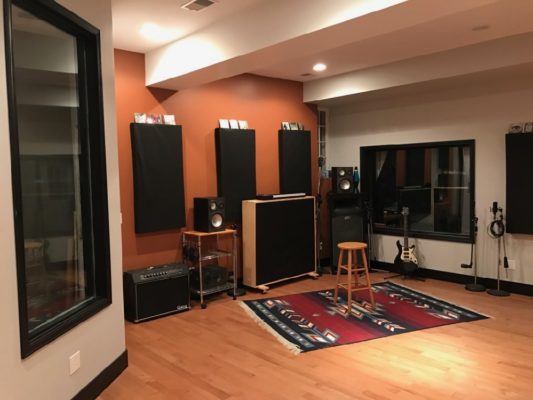 broadside-productions-recording-studio-kalamazoo-michigan-tracking-room-08